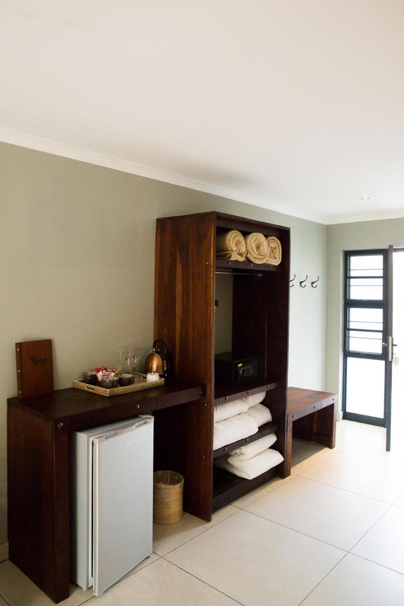 Toshari Lodge Okaukuejo Luaran gambar
