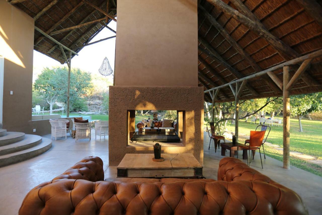 Toshari Lodge Okaukuejo Luaran gambar