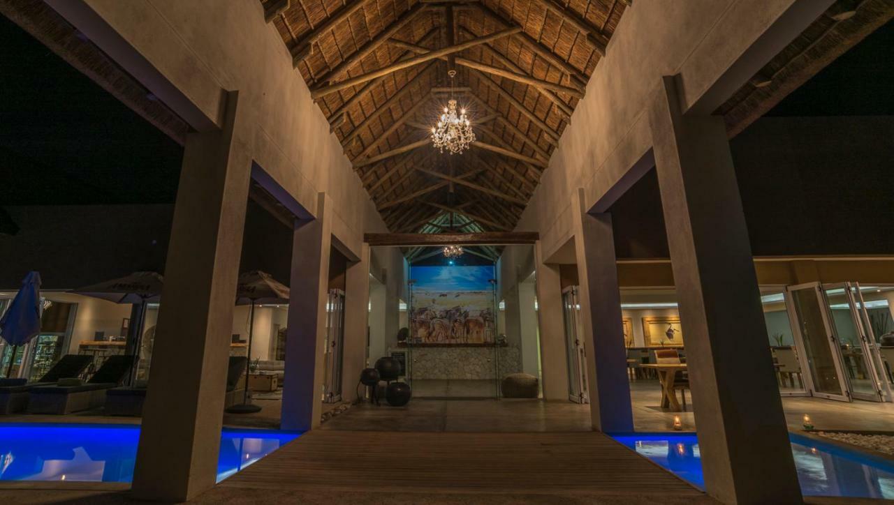 Toshari Lodge Okaukuejo Luaran gambar
